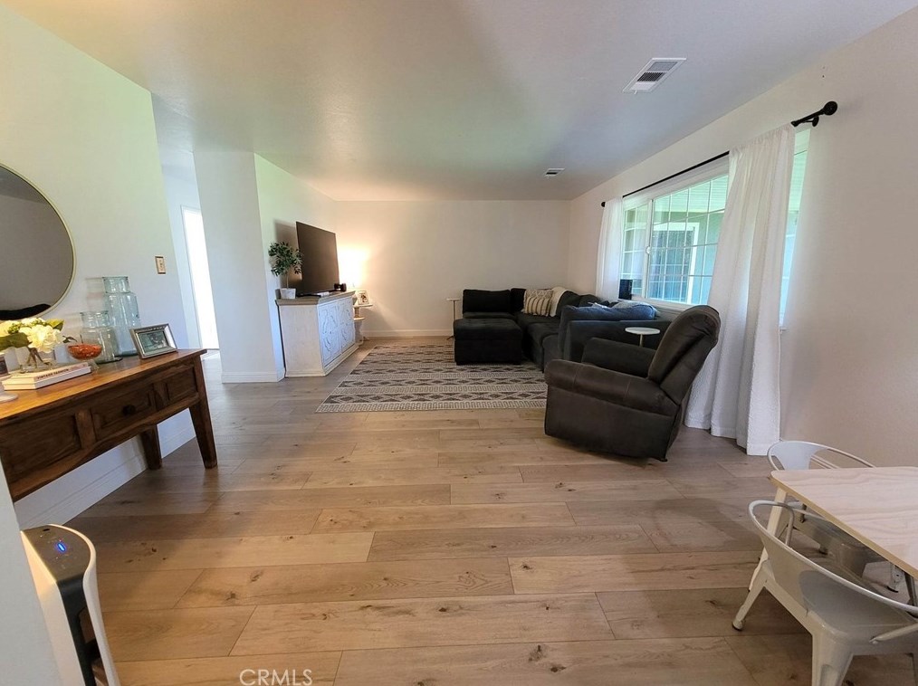 1541 North Bear Creek Dr, Merced CA  95340-2662 exterior