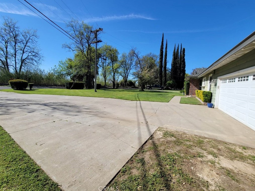 1541 North Bear Creek Dr, Merced CA  95340-2662 exterior