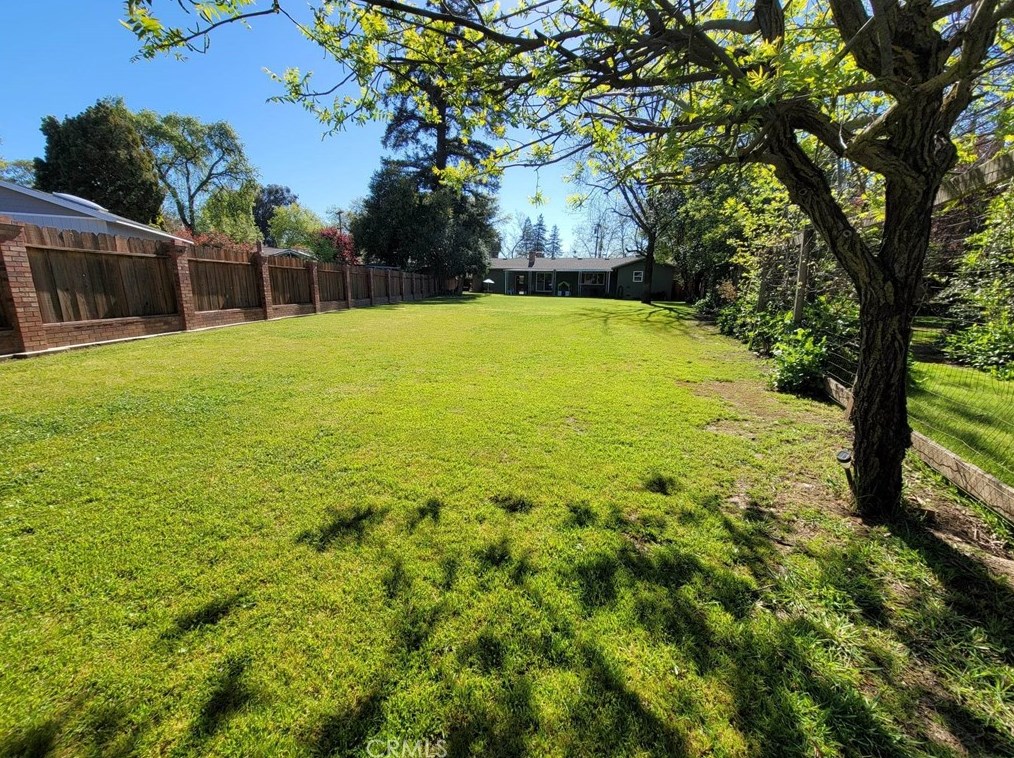 1541 North Bear Creek Dr, Merced CA  95340-2662 exterior
