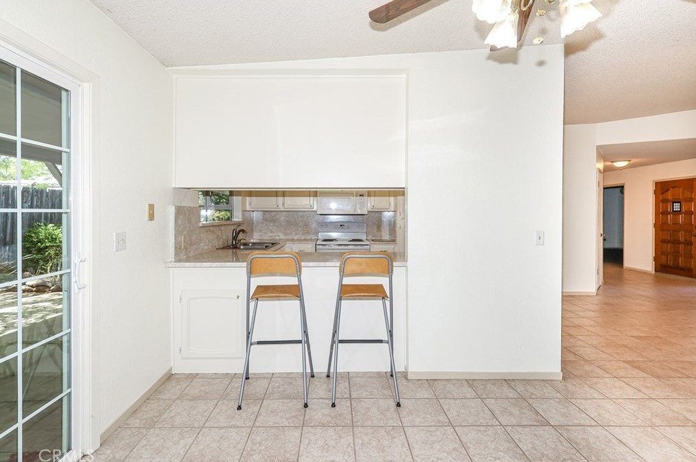 2869 St Thomas Ct, Merced CA  95348-3370 exterior