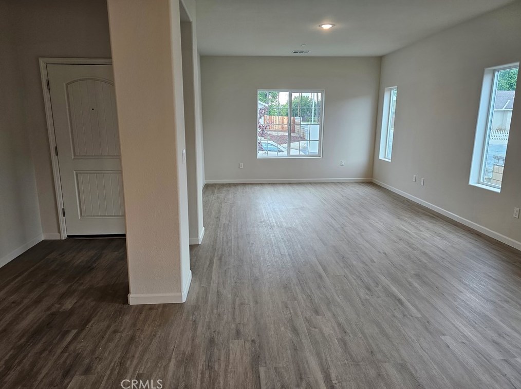 300 Oleander Dr, Sharon, CA 93610