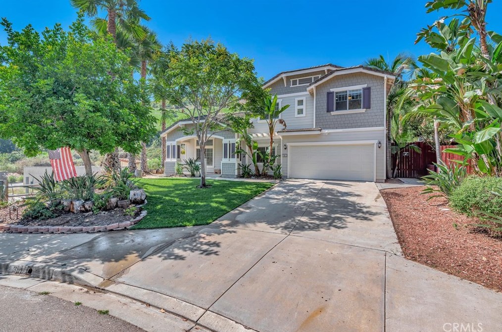 391 Oak Valley Ln, Escondido, CA 92027