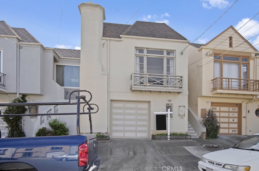 339 Sweeny St, San Francisco, CA 94134-1122