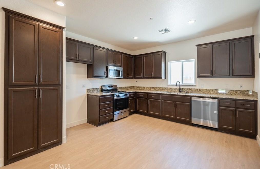 5062 Palisade Ave, Merced, CA 95348