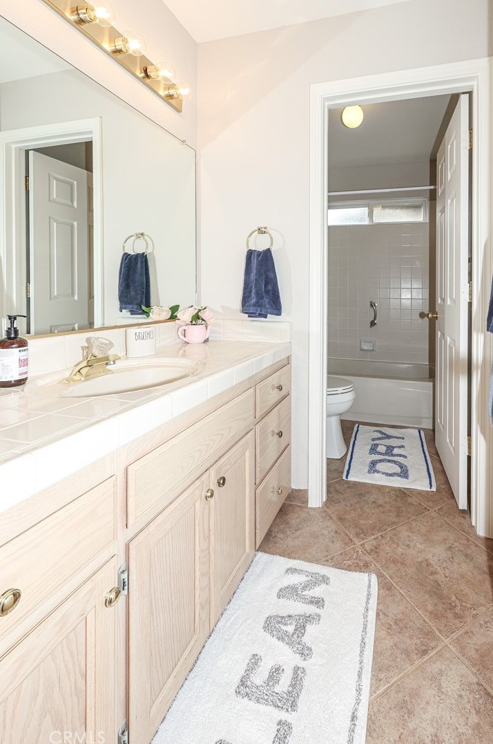 1148 Curry Village Ct, Merced CA  95340-0696 exterior