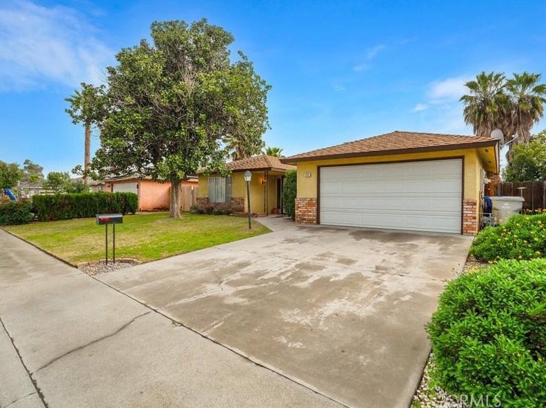 2908 Hillcrest St, Atwater, CA 95301