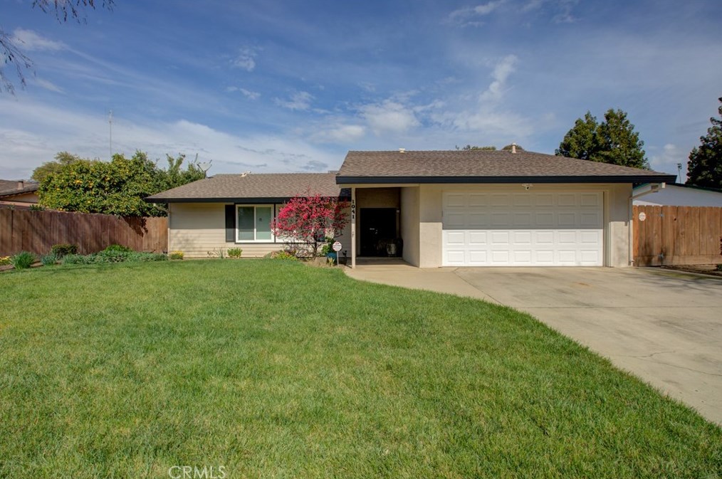 1041 Columbia Ave, Merced, CA 95340-1535