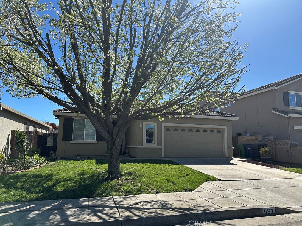 557 Peach Dr, Sharon, CA 93610