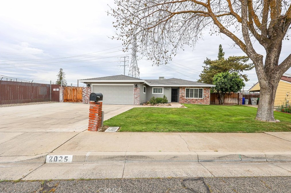 2025 Summerset St, Atwater, CA 95301-2629