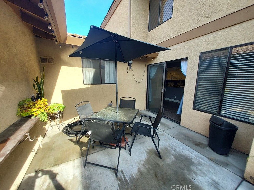 746 Magill Ave, Fresno CA  93704-1014 exterior