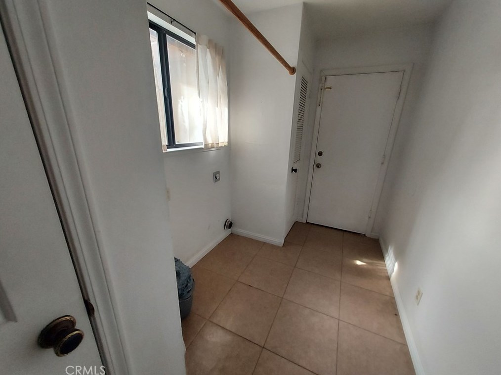 746 Magill Ave, Fresno CA  93704-1014 exterior