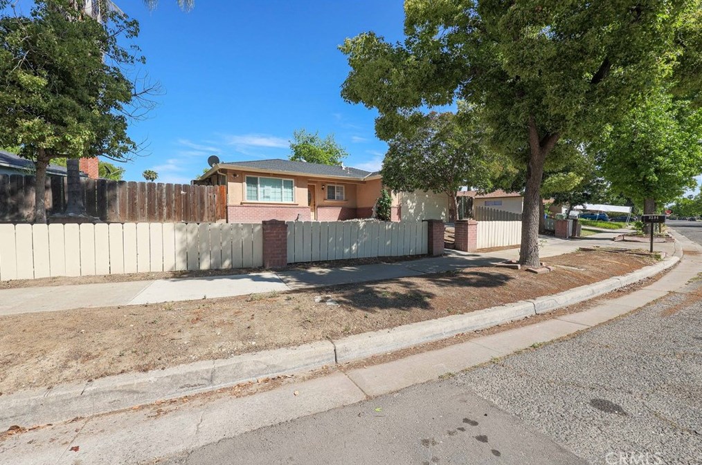 3294 Cheyenne Dr, Merced, CA 95348