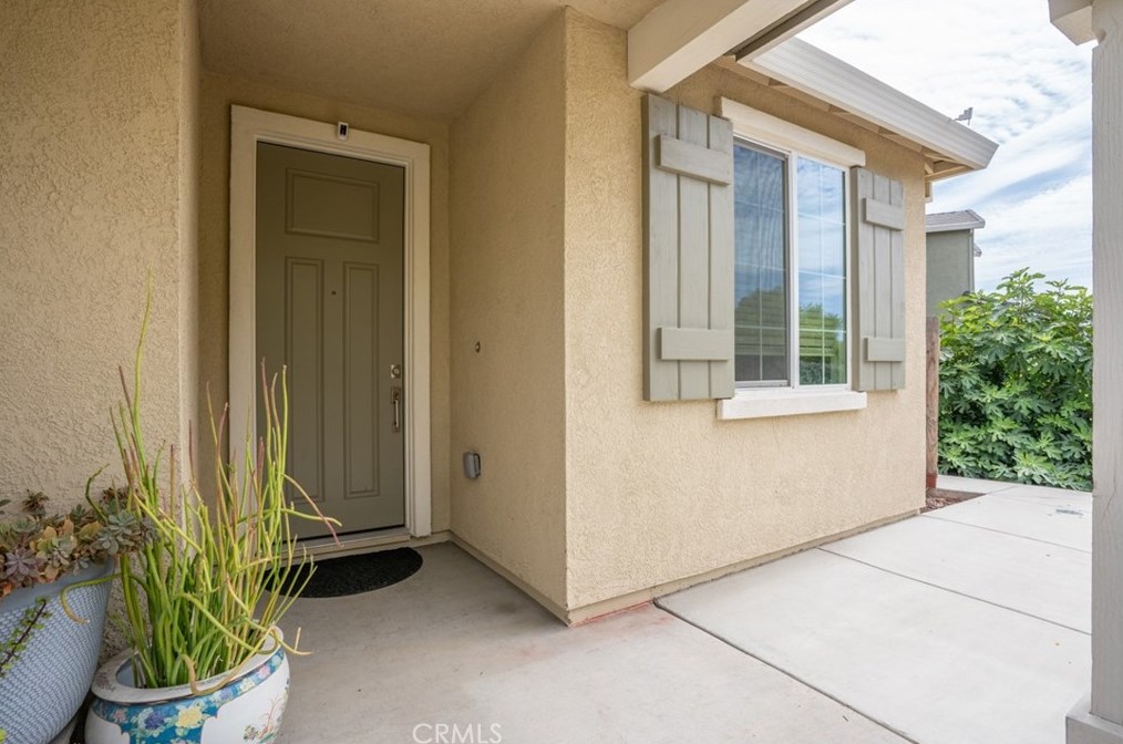 2453 Creekview Dr, Merced, CA 95340