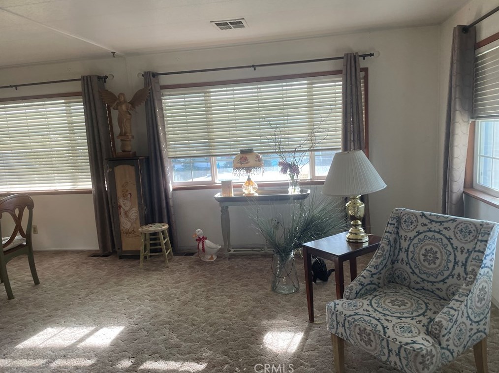 2240 Golden Oak Ln #82, Merced, CA 95341