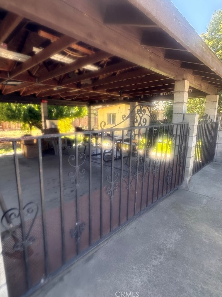 230 E 11th St, Merced, CA 95341