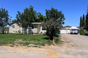 14176 Sunset Dr, Livingston, CA 95334 - Photo 2