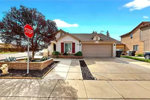 2368 Hearthsong Ct, Riverbank, CA 95367 - Photo 2