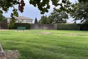 9200 Hunters Creek Way, Chowchilla, CA 93610 - Photo 24