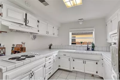 1062 Madison, Los Banos, CA 93635 - Photo 8