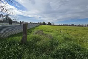 2299 E Childs, Merced, CA 95341 - Photo 4