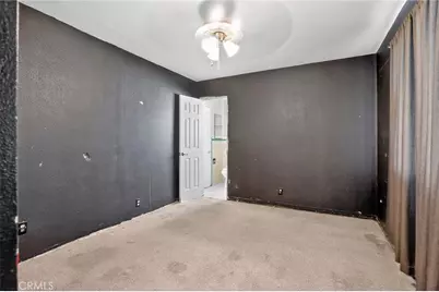 1733 Crestmont, Bakersfield, CA 93306 - Photo 14