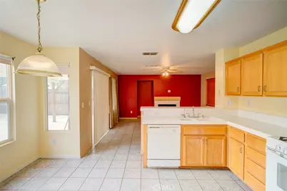 174 Castlewood Avenue, Lathrop, CA 95330 - Photo 12