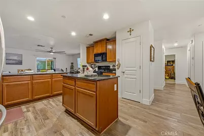 547 Blossom, Chowchilla, CA 93610 - Photo 12