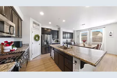 1164 Barcelona, Livingston, CA 95334 - Photo 24