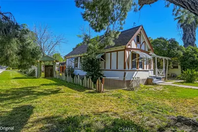 261 W 26th, Merced, CA 95340 - Photo 8