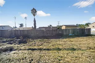 498 Serrana, Perris, CA 92570 - Photo 6