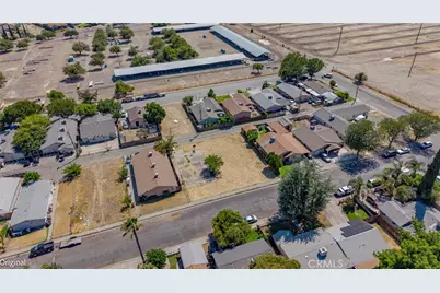 240 E 10th Street, Merced, CA 95341 - Photo 8
