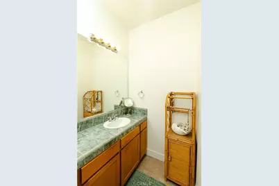6643 Desert Springs, Chowchilla, CA 93610 - Photo 34