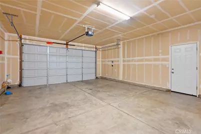 737 Fume Blanc Court, Los Banos, CA 93635 - Photo 12