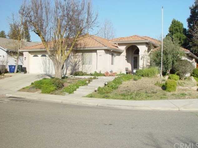 1000 Cristen St, Sharon, CA 93610
