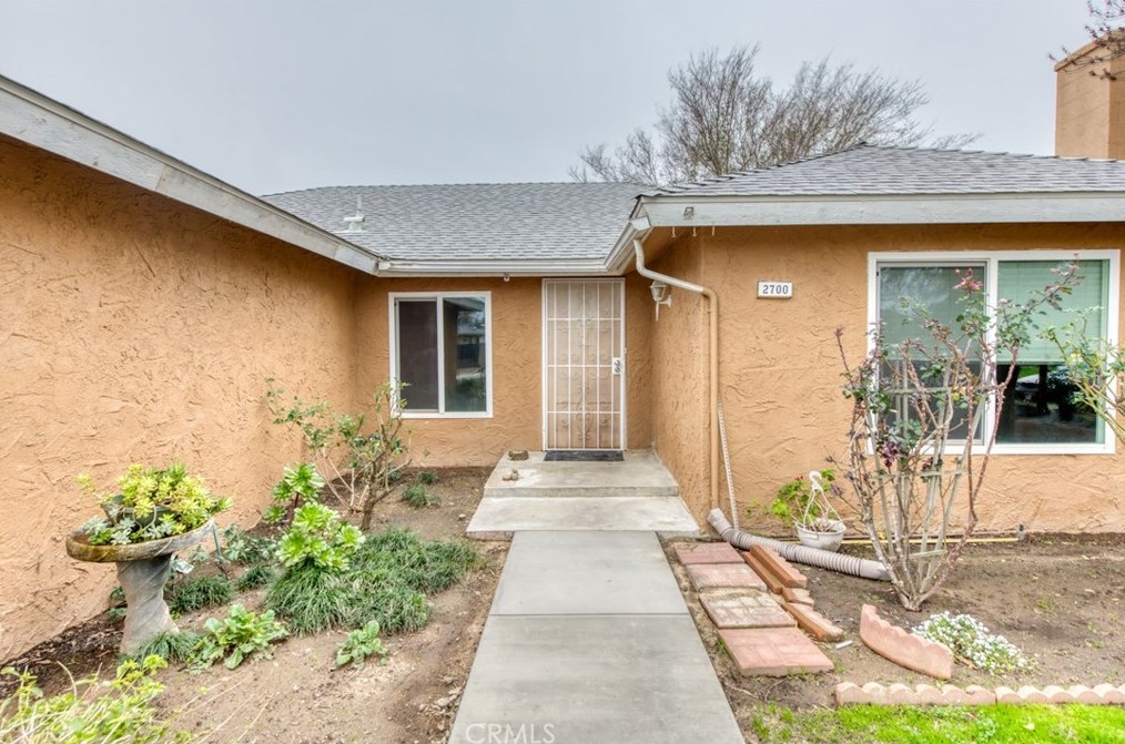 2700 Monocott Dr, Madera, CA 93637