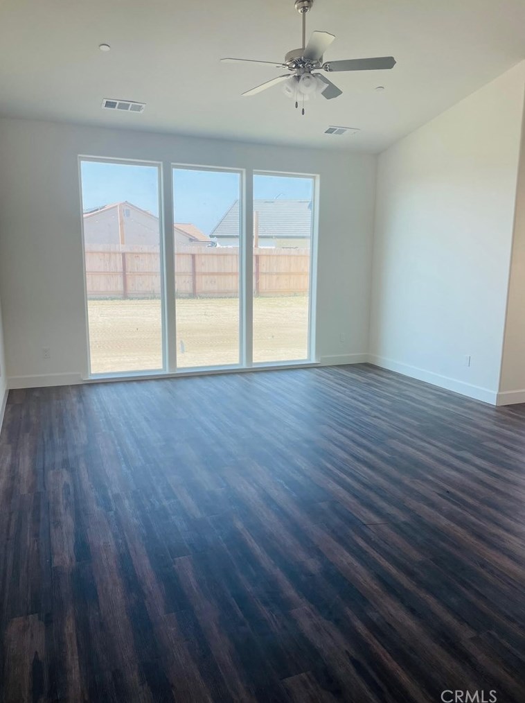 1398 Monterey St, Madera, CA 93637