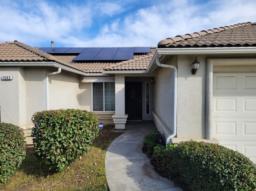 1583 Munras Ave, Madera, CA 93637