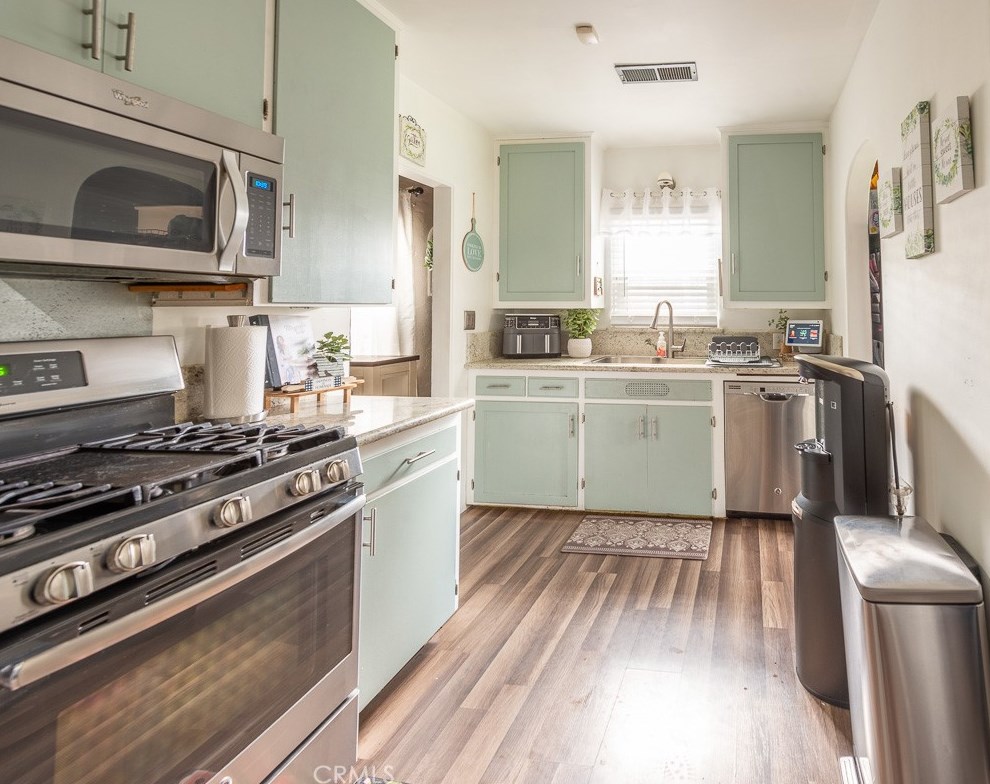 300 S J St, Madera, CA 93637