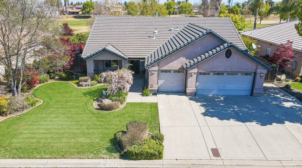 7010 Emerald St, Sharon, CA 93610