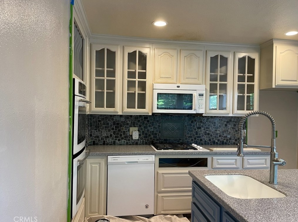 400 Monterey Ave, Sharon, CA 93610