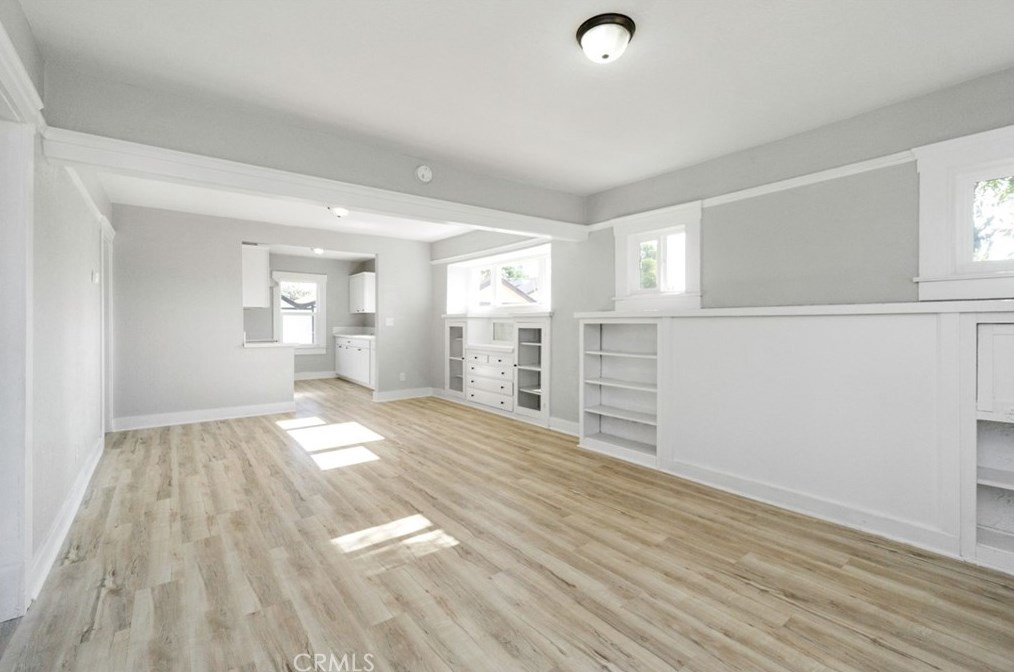 536 W University Ave, Fresno, CA 93705