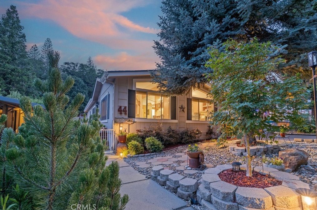 39737 Rd 274 #44, Bass Lake, CA 93604