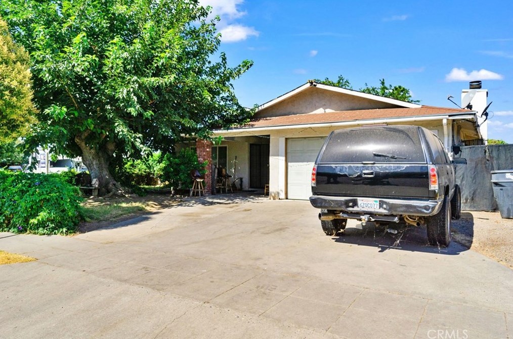 1100 Sonora St, Madera, CA 93638