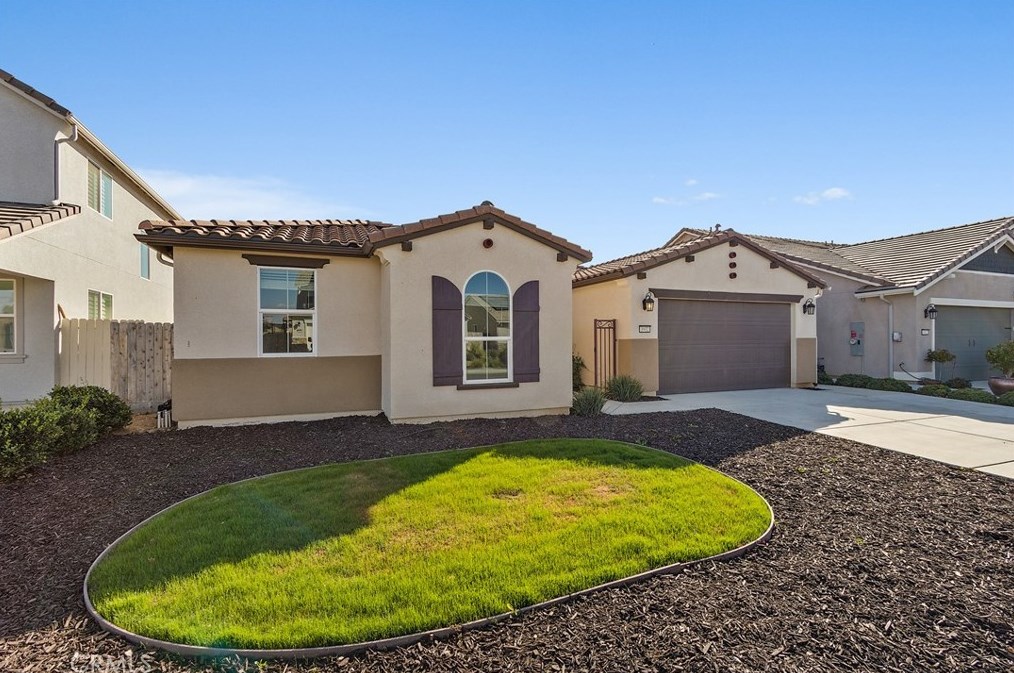 3932 Scott Ave, Clovis, CA 93619