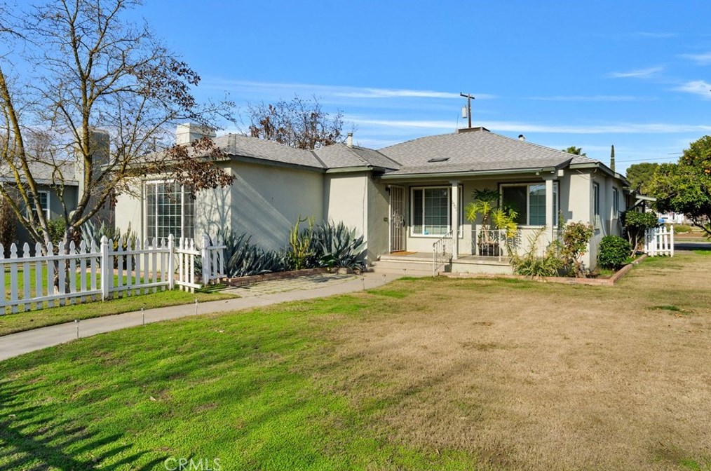 1501 Jennings St, Madera, CA 93637-4328