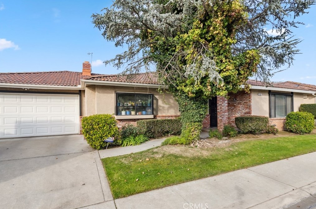 836 E El Paso Ave, Fresno, CA 93720