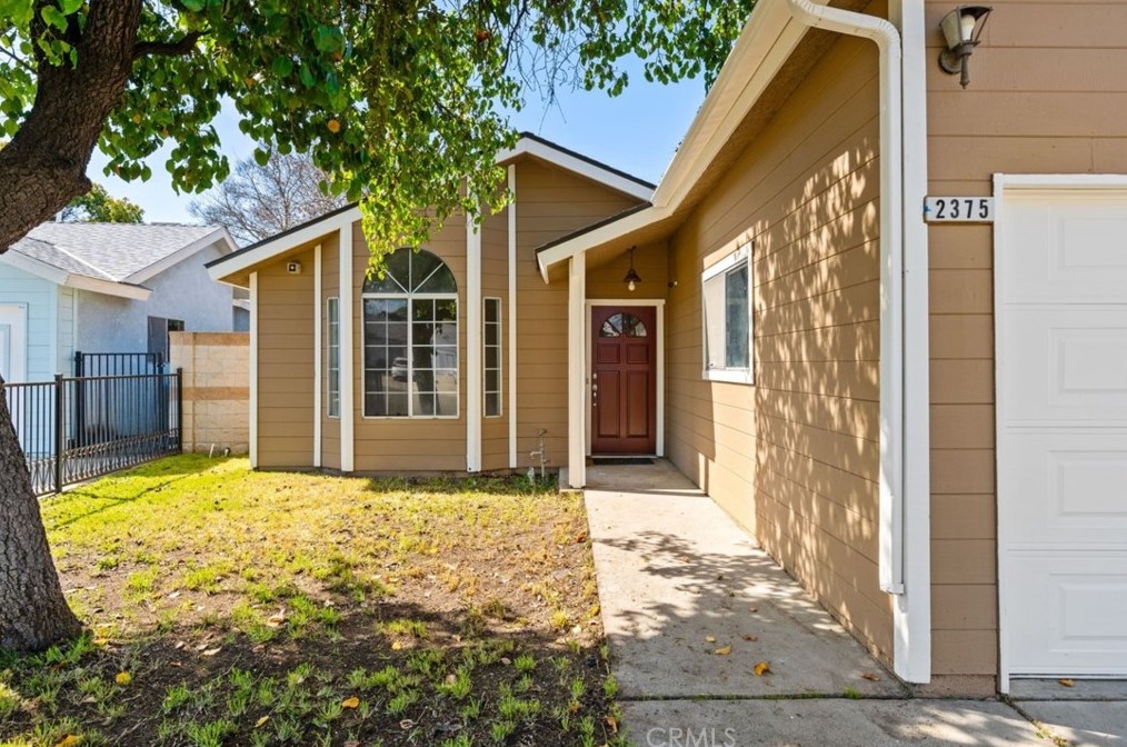 2375 N Babigian Ave, Fresno, CA 93722