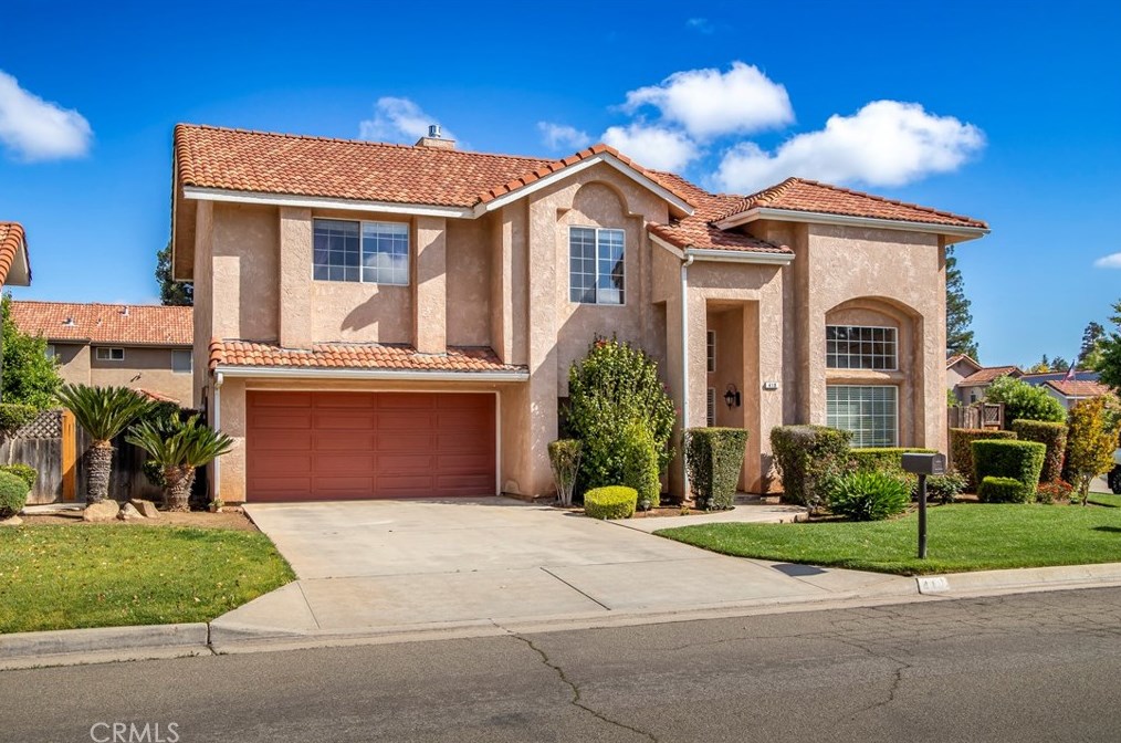 410 Marwood Ln, Fresno, CA 93720