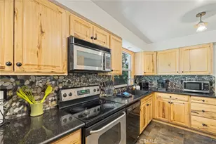 39162 Manzanita, Bass Lake, CA 93604 - Photo 10