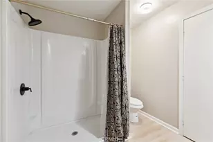 4401 Hughes Ln, Bakersfield, CA 93304 - Photo 26